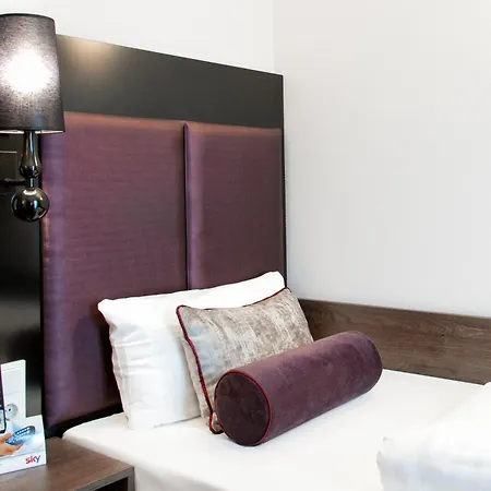 Fair Hotel Europaallee-2
